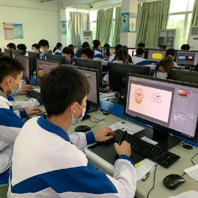 探索数字世界的艺术与科技 动漫与游戏制作及开发专业深度介绍